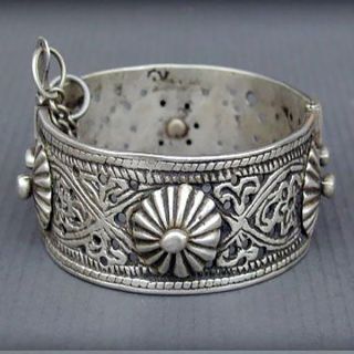 Exquisite Tuareg Berber Silver Geometric Bracelet in Moroccan Style