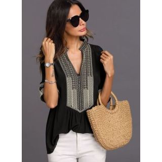 Exquisite Moroccan-Inspired Kaftan Dress with Intricate Embroidery