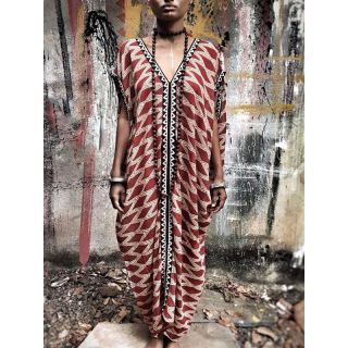 Exquisite Moroccan Embroidered Kaftan Dress for Stylish Statements