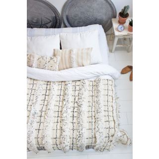 Handmade Moroccan Wedding Blanket - Luxurious Wool Blanket for Home & Outdoor Use