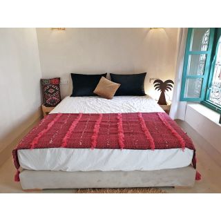 Handwoven Red Moroccan Wool Blanket - Cultural Striped Bedspread