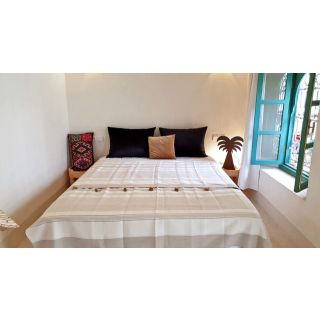 Luxurious Beige & White Handwoven Moroccan Wool Blanket