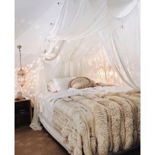 Moroccan Pom Pom Blanket - Handcrafted Cotton Throw