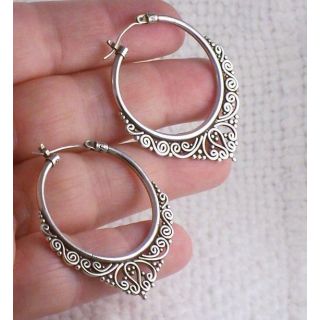 Moroccan Tuareg Berber Geometric Earrings - Handcrafted Ethnic Elegance.