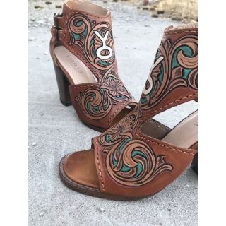 Luxurious Leather Sandals for Stylish Comfort