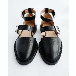 Chic Leather Sandals | High-Quality, Comfortable & Durable