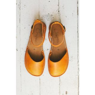 Elegant Leather Sandals for Style and Comfort