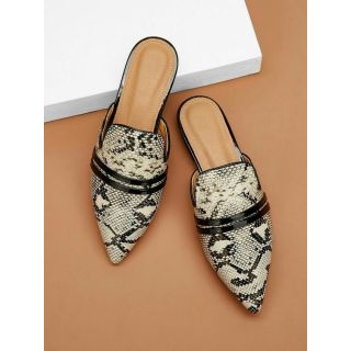 Luxurious Handcrafted Leather Slippers for Elegant Comfort