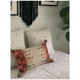 Moroccan Handmade Throw Pillows - Berber Artistry & Style