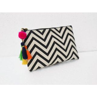 Natural Straw Clutch Bag - Timeless Elegance and Style