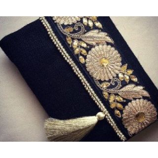 Chic Bohemian Natural Straw Clutch - Handcrafted & Versatile