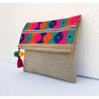 Straw Clutch 063 - Premium Materials for Sophisticated Style