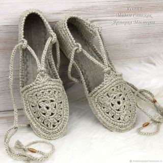 Eco-Friendly Straw Sandals - Lightweight & Sustainable