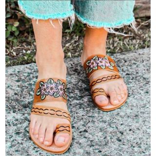Effortless Boho Style Sandals - Trendy & Comfortable Chic Footwear for Casual Outings