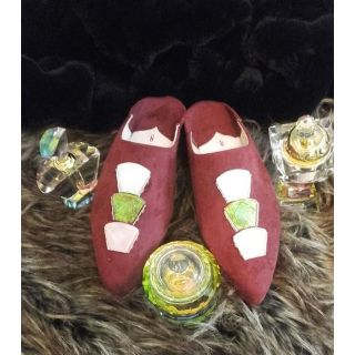 Luxurious Handmade Leather Slippers for Style & Comfort