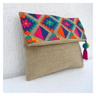 Artisan Embroidered Moroccan Straw Clutch - Eco-Friendly Statement Piece