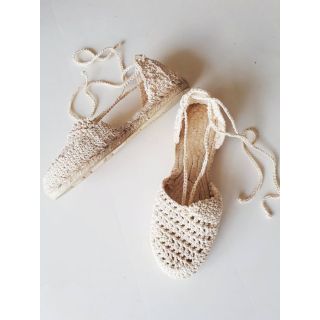 Eco-Friendly Straw Sandals: Sustainable & Stylish Comfort
