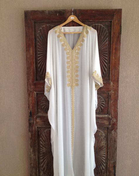 Handcrafted Moroccan Embroidered Kaftan | Bohemian Style