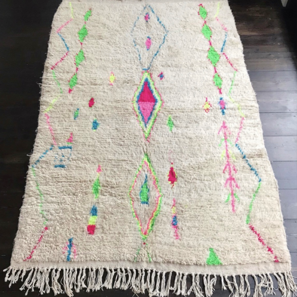 Exquisite Moroccan Azilal Wool Berber Rug - Handwoven Tribal Artistry