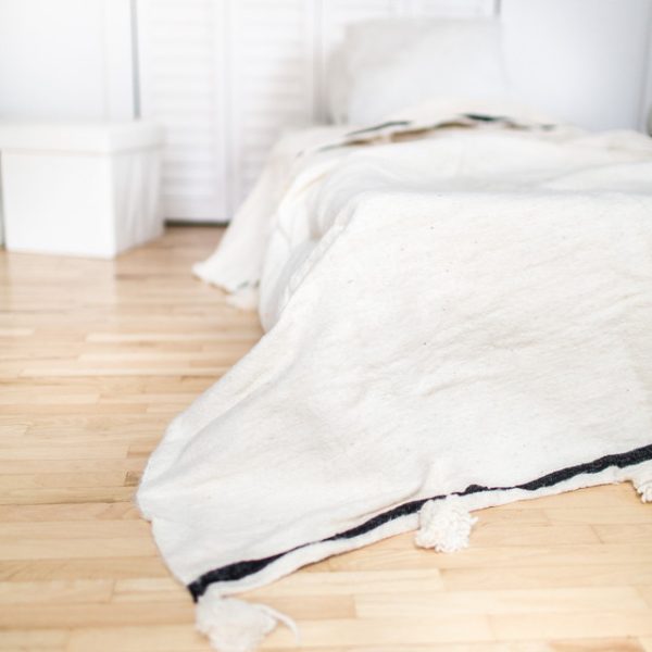 Handwoven White Moroccan Pom Pom Cotton Blanket