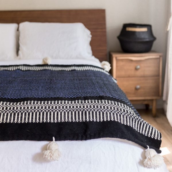 Handwoven Moroccan Wool Blanket - Exotic Elegance & Versatile Style