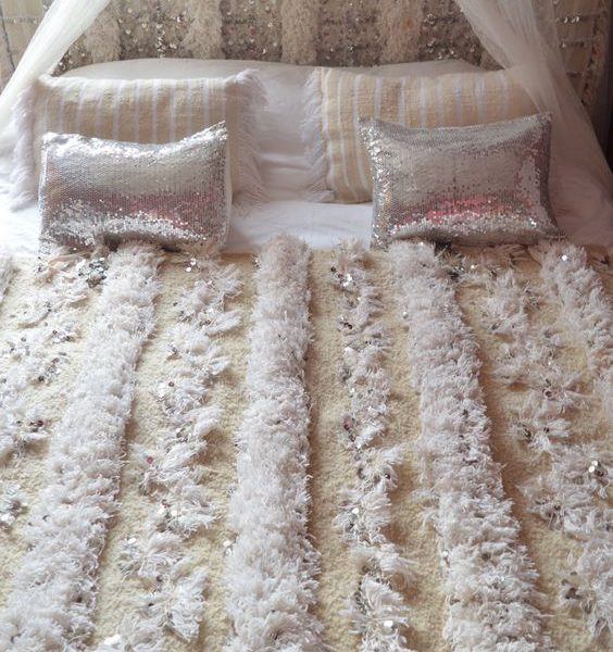 Handwoven Moroccan Wedding Blanket - Luxurious 100% Cotton Blanket