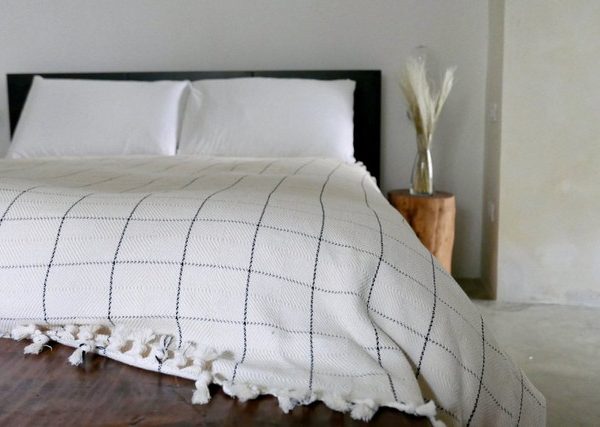 White Checkered Moroccan Pom Pom Cotton Blanket