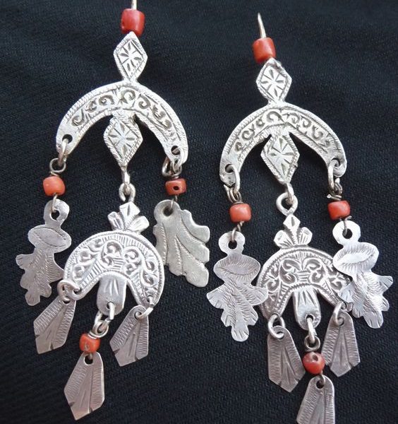 Handcrafted Tuareg-inspired Moroccan Earrings - Ethnic Charm & Modern Style