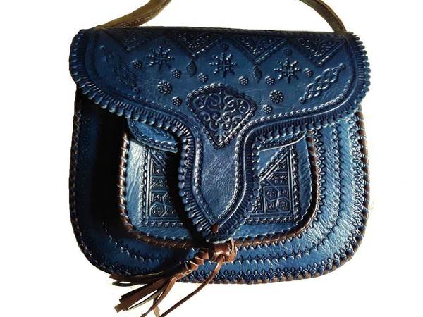 Luxurious Moroccan Leather Handbag - Elegant and Durable with Spacious Compartments