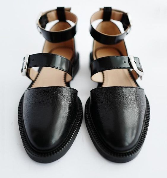 Chic Leather Sandals | High-Quality, Comfortable & Durable