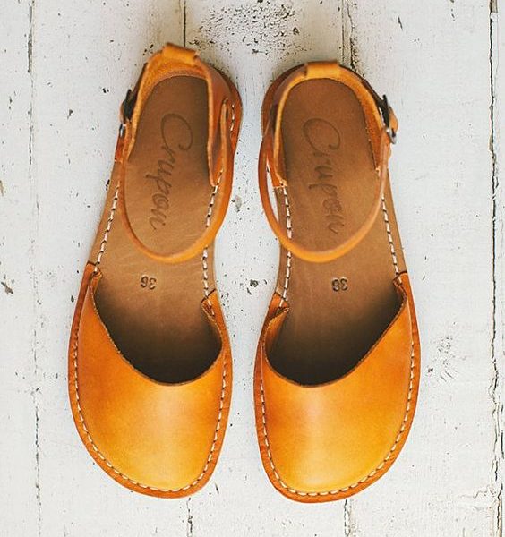 Elegant Leather Sandals for Style and Comfort