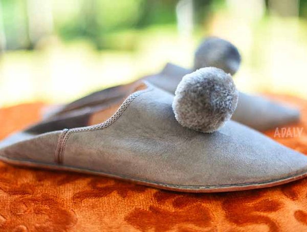 Luxurious Moroccan Leather Slippers for Everyday Comfort & Style.