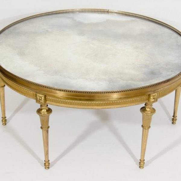 Exquisite Moroccan Handmade Metal Tray Table - Traditional Design