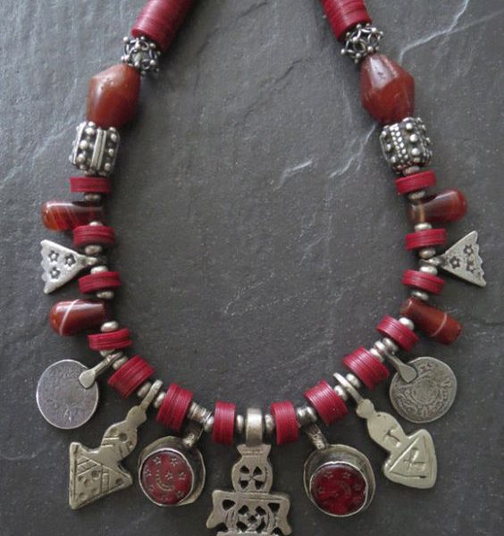 Moroccan Tuareg Berber Geometric Necklace - Handcrafted Beauty