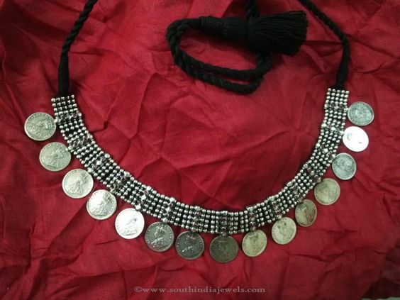 Moroccan Tuareg Berber Geometric Necklace - Handcrafted Ethnic Jewelry