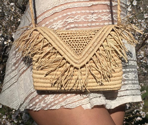Handwoven Fringy Moroccan Straw Clutch - Eco-Friendly & Chic