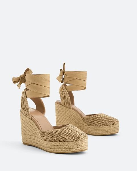 Stylish Straw Sandals | Lightweight & Durable Summer Fashion