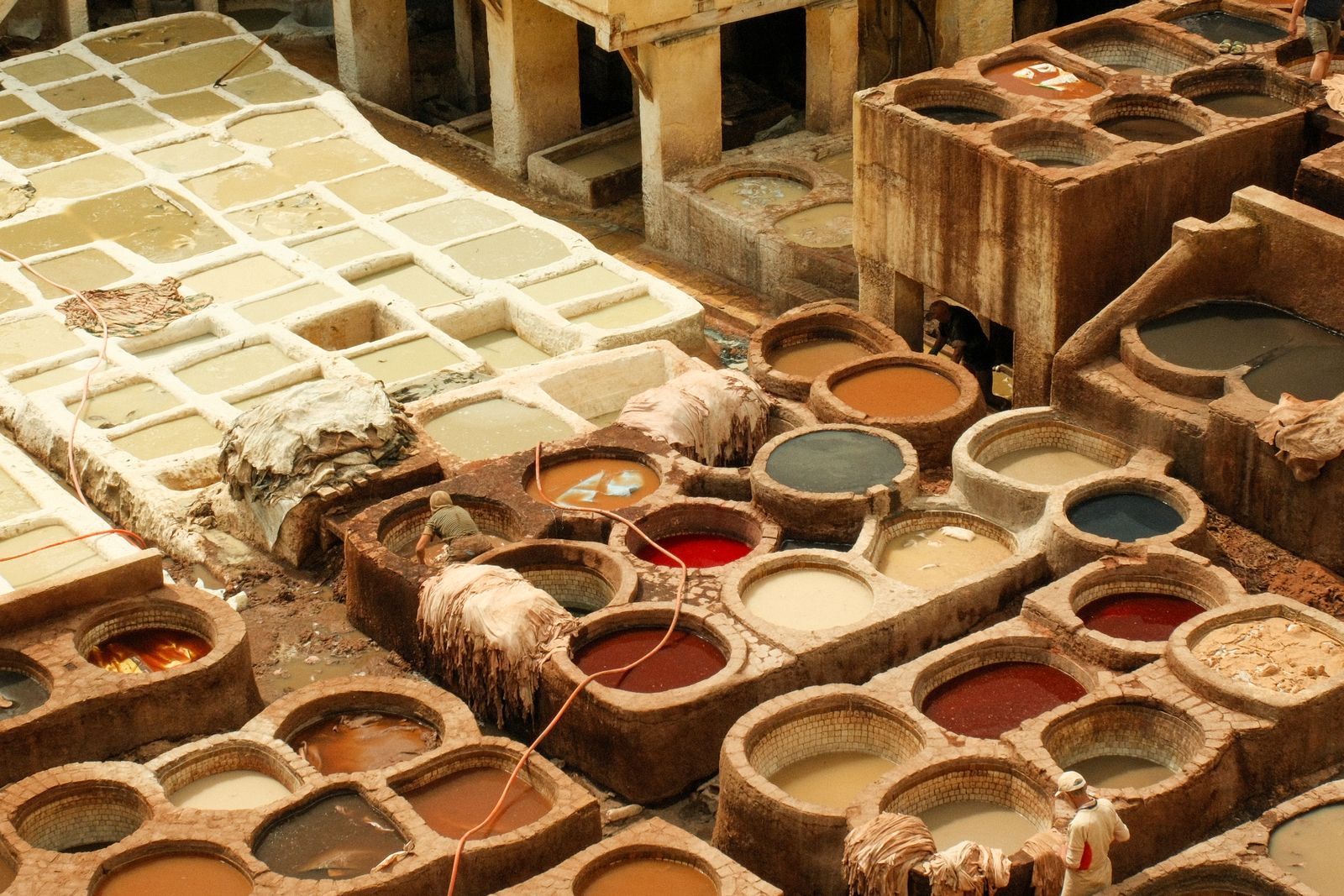 Supervised brass production in Morocco